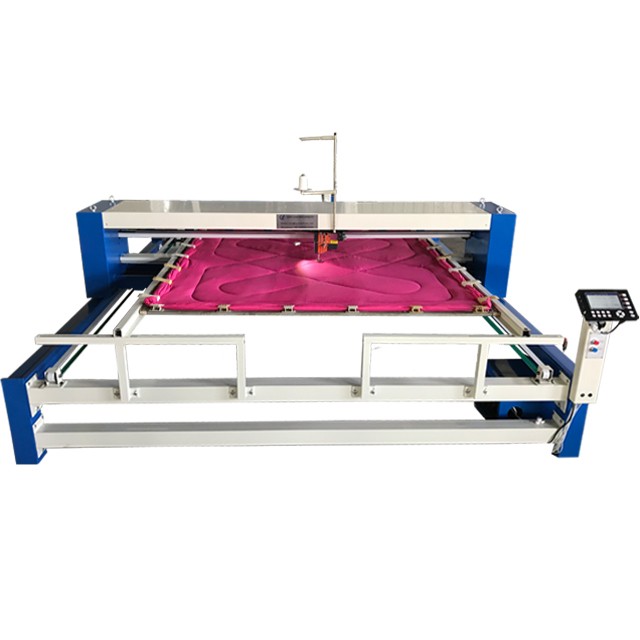 QY26S single-needle machine can produce various floral patterns.